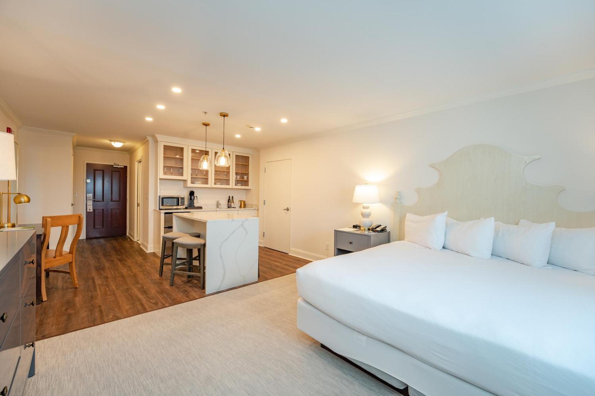 Chateau Renault Egg Harbor City Exterior foto